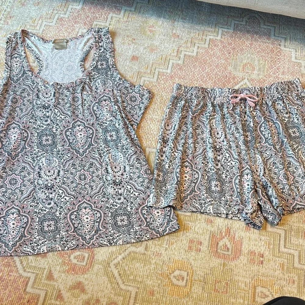 Ink & Ivy Large Women's Super Soft Sleepwear Set - Gray and Pink Tank & Shorts